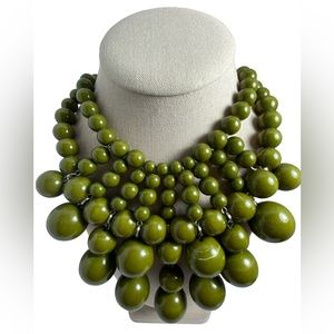 Olive bead colored necklace